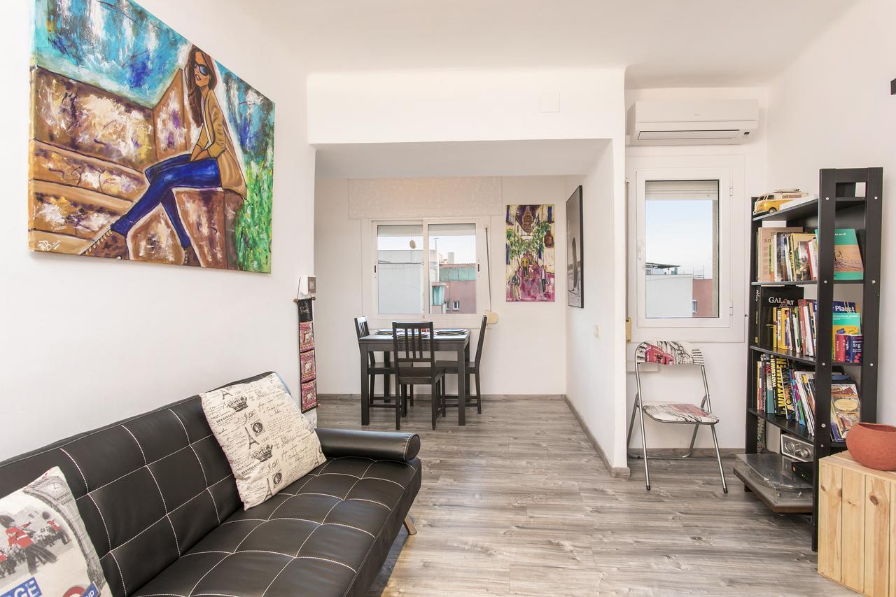 Apartamento Baba L'Hospitalet de Llobregat Exterior photo