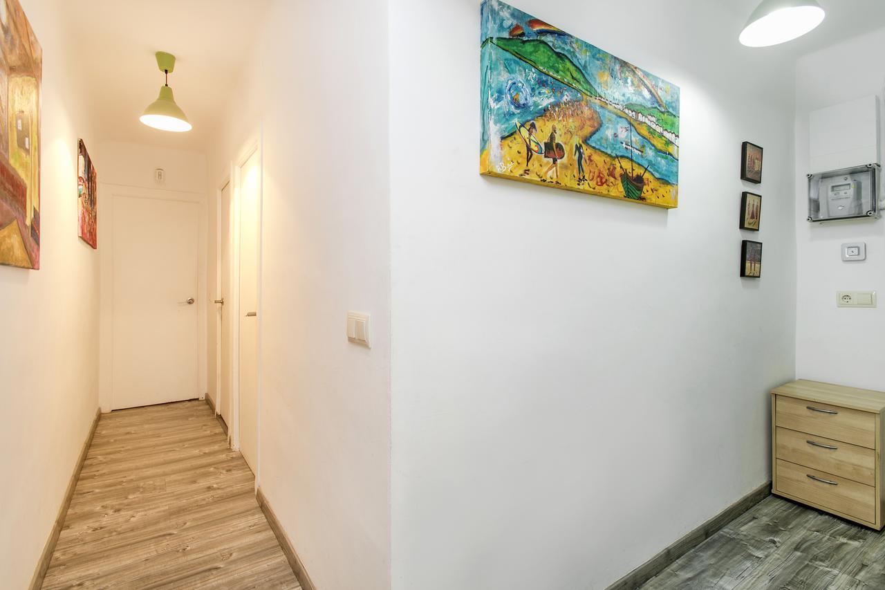 Apartamento Baba L'Hospitalet de Llobregat Exterior photo